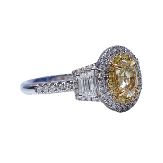 Fancy yellow Diamond Solitaire Ring