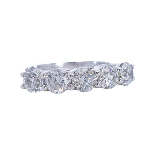 47 Pointer Diamond Band Ring